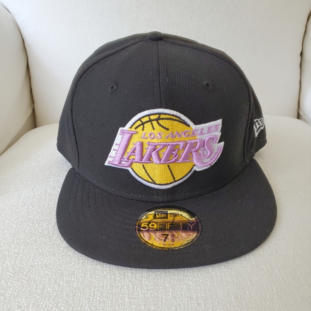 LA Lakers Baseball Cap Size 7 5/8"